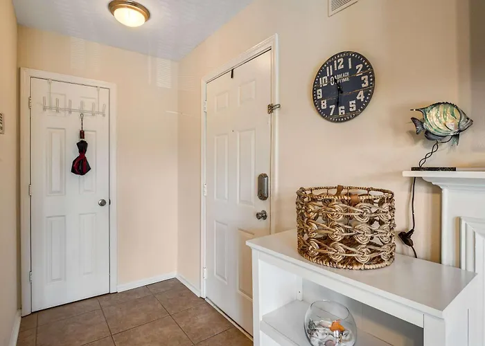 Snowbird-friendly With Ac Outdoor Pool Tennis & Hot Tub - Near The