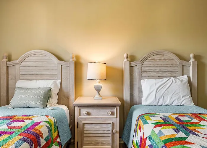 Snowbird-friendly With Ac Outdoor Pool Tennis & Hot Tub - Near The Holiday home Gulf Shores