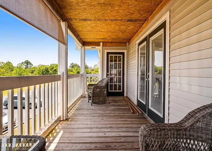 Holiday home Snowbird-friendly With Ac Outdoor Pool Tennis & Hot Tub - Near The